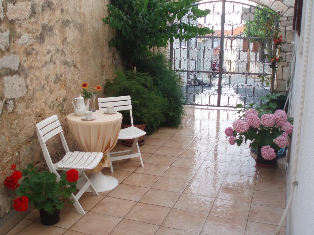 Old Town Center Apartments Supetar Quarto foto
